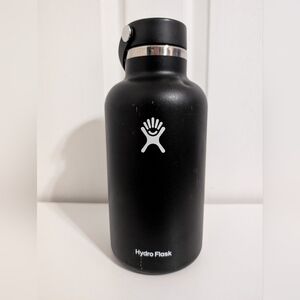 Hydro Flask Water Bottle Black 64 Oz Insulated Stainless Steel Scratches Dents